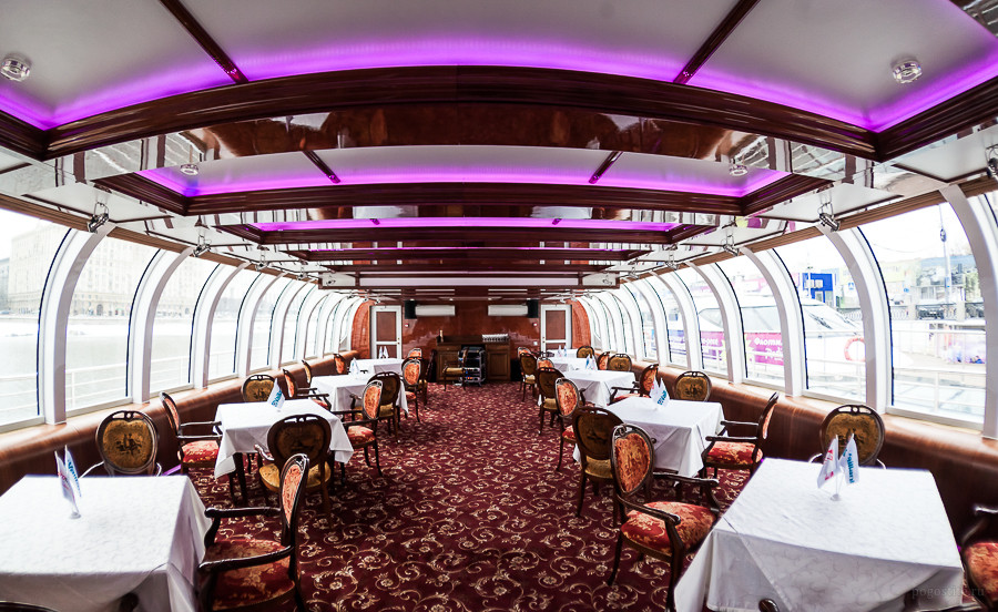 яхта монтана рэдиссон. флотилия рэдиссон теплоходы. флотилия рэдиссон теплоходы. рэдиссон роял теплоход. теплоход москва река рэдиссон.