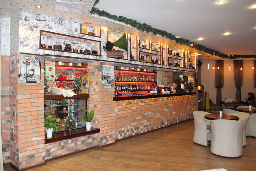 Заполярье, апатиты, улица ленина, 31а. Ресторан заполярье апатиты. Меню ресторана заполярье. Почетный гость. Муп заполярье апатиты.