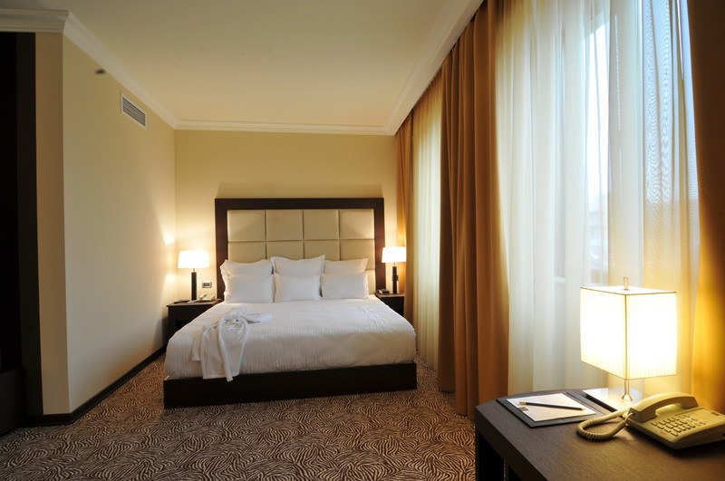 Hotel national ереван. Ani plaza 4 ереван. отель 14 floor ереван. отель ani plaza. гостиница абовян lagas.