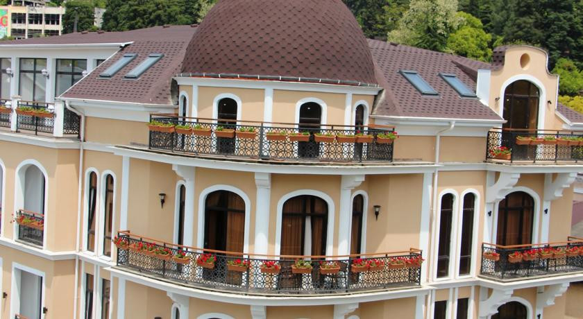 Отель леон абхазия