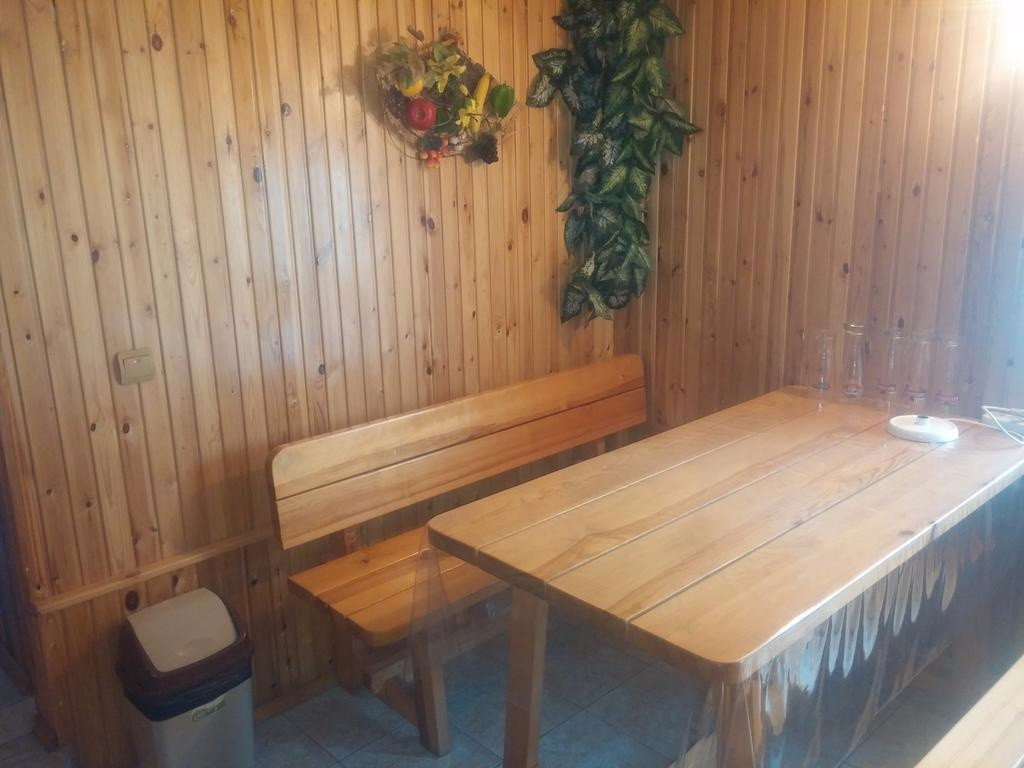 Гостиница LABIRINT GUEST HOUSE ISSYK-KUL | ЧОЛПОН-АТА | ПАРК ИМЕНИ В. И.  ЛЕНИНА | САУНА 2*, г. Чолпон-Ата, ул. Советская, д.37 сайт партнер