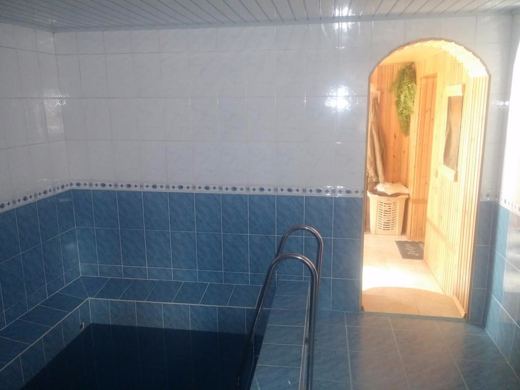 Гостиница LABIRINT GUEST HOUSE ISSYK-KUL | ЧОЛПОН-АТА | ПАРК ИМЕНИ В. И.  ЛЕНИНА | САУНА 2*, г. Чолпон-Ата, ул. Советская, д.37 сайт партнер