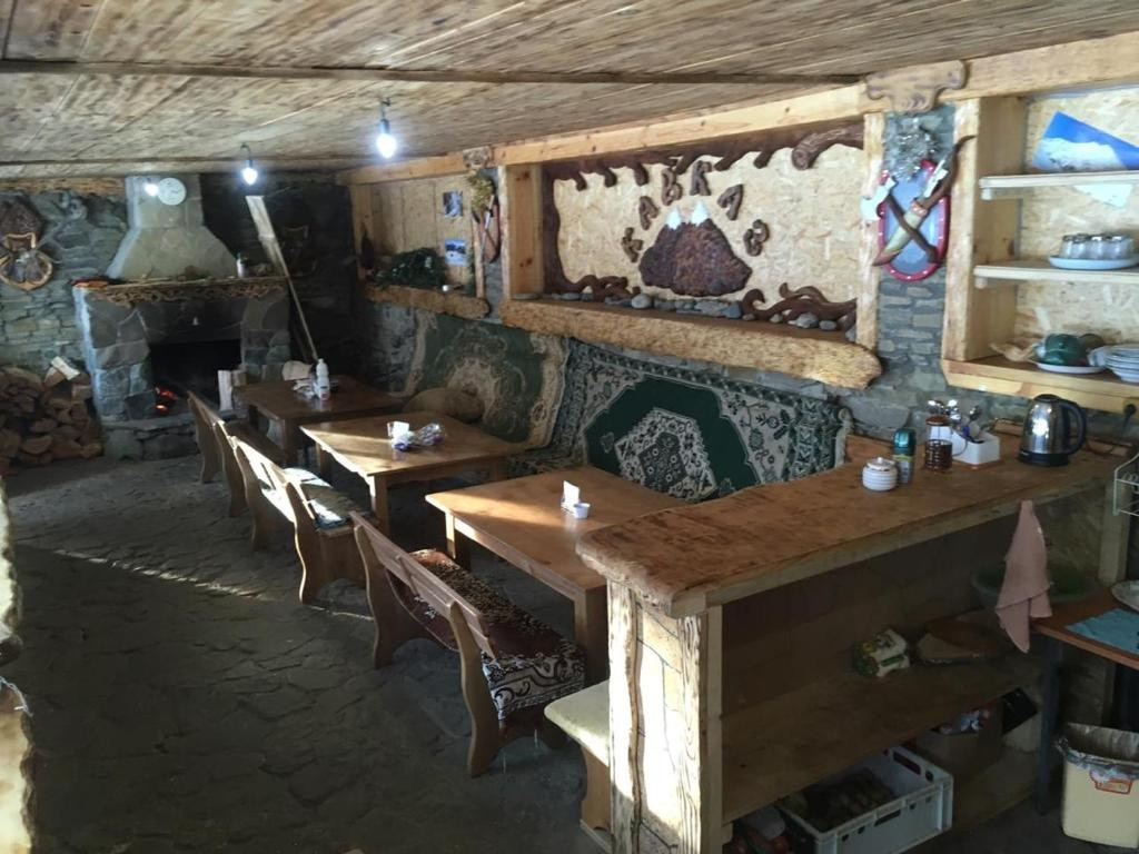 Кафе хижина архыз