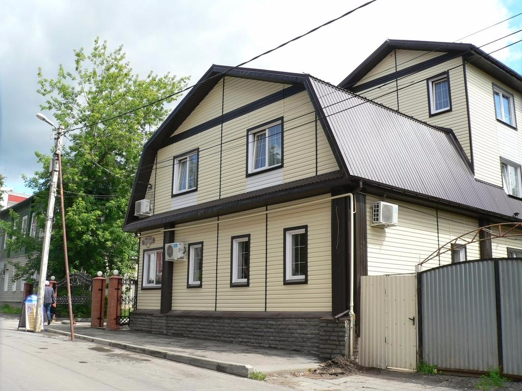 Гостиница центральная сергиев посад. Овражный переулок сергиев посад гостиница. Гостиница центральная сергиев посад. Гостиница адмирал сергиев посад. Империал вилладж самара.