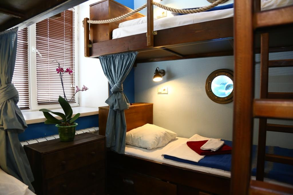 7. м. хостел гавань бауманская. хостел гавань бауманская. хостел артист на бауманской.