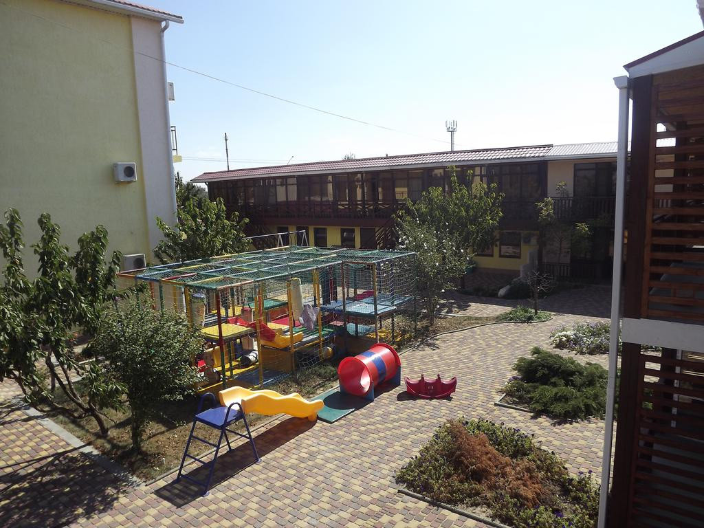 Тамань 2. Тамань 2. Старый город комплекс тамань. Тамань диканька гостевой дом. Диканька тамань.