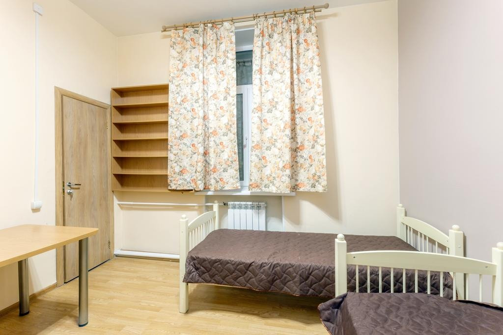 хостел бренсон у вокзала хабаровск. хостел 2 местный. хостел 2 местный. хостел карамель москва. хостел на авиамоторной недорогие.