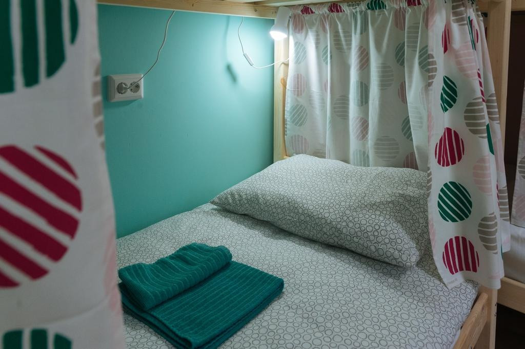 Хосте в химках. Хостел химки гоголя 9. Хостел химки гоголя 9. Хостел химки недорого. Однокомнатный номер в хостеле химки.