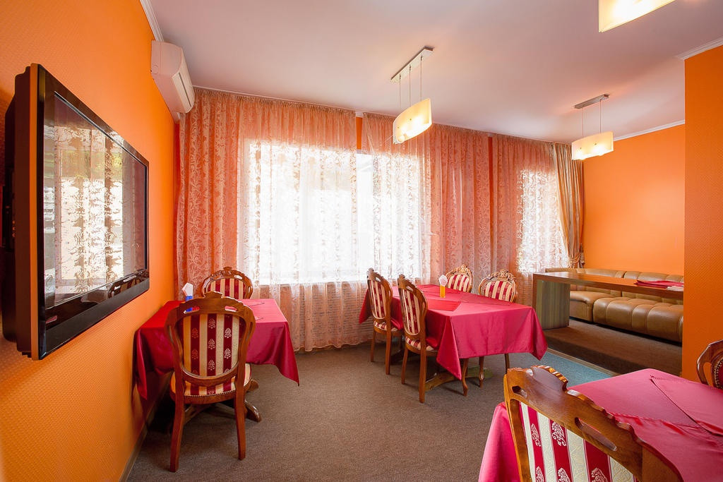 уютный самара. уютный дом самара гостиница. уютный, самара, кемеровский переулок. номера гостиницы уют город куйбышев. гостиница уют бетлица фото.