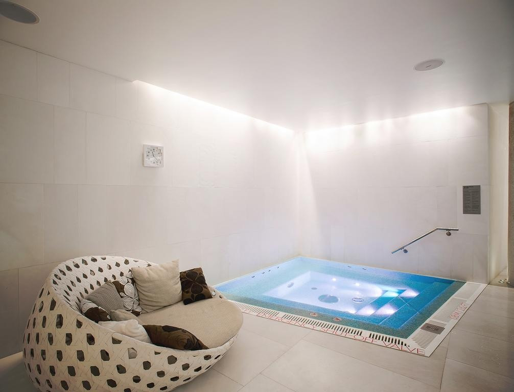 ренессанс балтик отель. Imatran kylpyla spa hotel. бассейн талион спа. люкс дом jacuzzi. недорогие отели спб с бассейном.