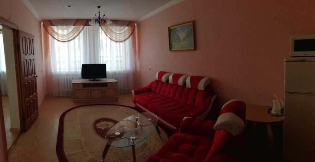 современное здание в бугульме. гостиница бугульма. бугульма нефтяки ук. тсж нефтяник бугульма. цвкс алупкинский.