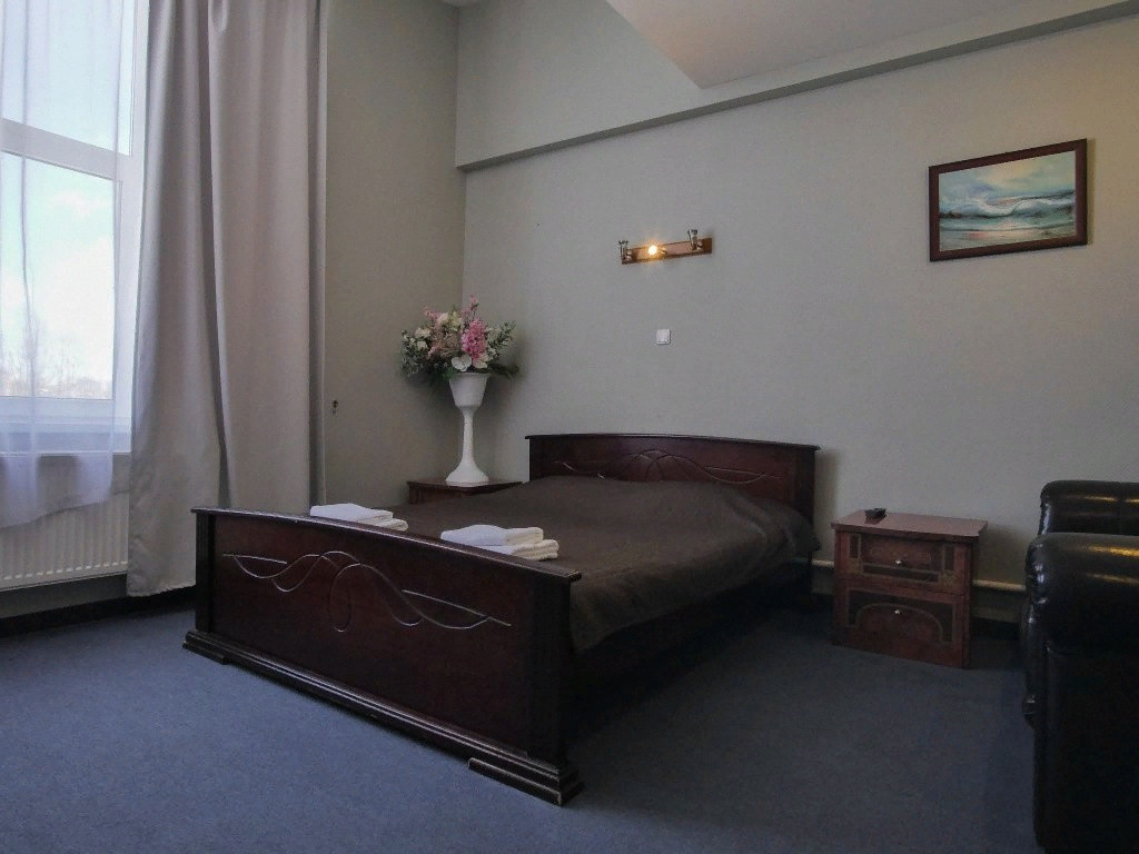 Гостиница ОТЕЛЬ ПИРАМИДА 3*, Санкт-Петербург, Колпино. ул.Октябрьская д. 4  метро Рыбацкое - сайт партнер
