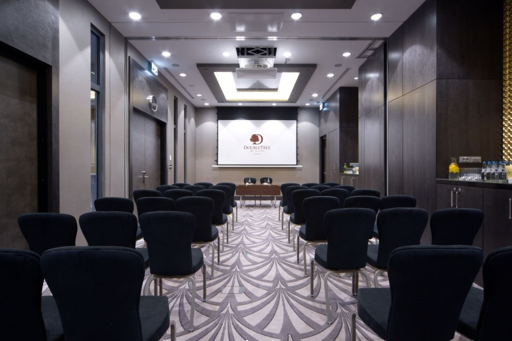 DOUBLETREE BY HILTON MINSK Просп Победителей 9 Минск