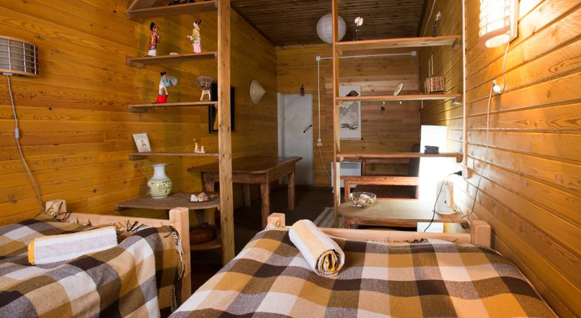 гостевой дом хужир. гостевые домики хужир. кафе воскресенье хужир. гостиница адмирал ольхон. лагерь маломорский иркутск.