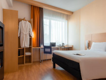 Ибис Москва Павелецкая -  Ibis Moscow Paveletskaya
