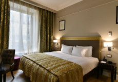 ROYAL TULIP GRAND HOTEL YEREVAN (г. Ереван, центр) Стандартный двухместный номер (двуспальная кровать)