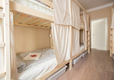 Хостел Рус Пушкинская (Общежитие, Снять Комнату) Кровать в общем женском номере на 6 человек
