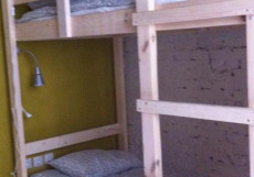 ХОСТЕЛ ВОЗДУХ (г. Владимир, исторический центр) Кровать в общем номере с 4 кроватями и общей ванной комнатой
