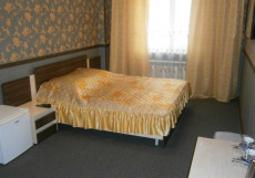 Авеню Номер стандарт семейный 1 двуспальная кровать и 1 односпальная кровать