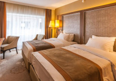 DoubleTree by Hilton Hotel Tyumen - Дабл Три Хилтон Тюмень Представительский двухместный номер с 2 отдельными кроватями)