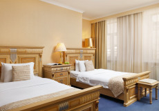 Отель Мандарин Двухместный номер Deluxe 2 отдельные кровати