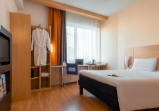Ибис Москва Павелецкая -  Ibis Moscow Paveletskaya Двухместный номер «Премиум» с 1 кроватью