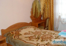 Лотос | Домбай | р. Домбай-Ульген | Сауна | Двухместный номер с 1 кроватью и собственной ванной комнатой