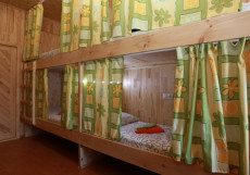 Арт-Эко-Отель Алтай | Бийск | Заречный сквер | Сауна Кровать в общем номере для мужчин и женщин с 8 кроватями