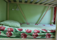 HotelHot ХотелХот Бауманская (снять комнату) Кровать в 6-ти местном номере для мужчин