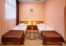 ГородОтель на Киевском Двухместный номер с 2 отдельными кроватями и общей ванной комнатой 