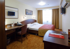 Азимут Отель Кемерово (сеть Azimut) Двухместный номер «Комфорт» с 1 кроватью или 2 отдельными кроватями