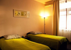 Илиан Хостел - Мини отель Двухместный номер с 2 отдельными кроватями и общей ванной комнатой