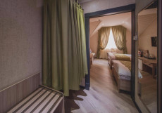Aster Hotel Group | Ташкент | Парковка Улучшенный двухместный номер с 2 отдельными кроватями