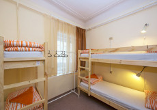 Капсульный отель Boxtel - Бокстел Кровать в общем четырехместном номере для мужчин и женщин 
