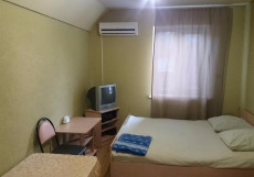 Economy Hotel Voronezhskaya | Самара | парковка Классический трехместный номер