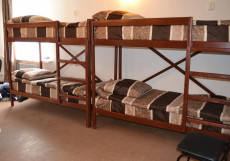 Мини-Отель & Хостел Шоколад Кровать в общем 10-местном номере для мужчин или для женщин