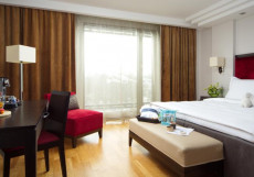 Radisson Blu Elizabete Hotel - Рига - Отличное Расположение  Номер «Премиум» с видом на парк