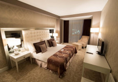 Qafqaz Baku City Hotel and Residences Полулюкс с доступом на Клубный этаж