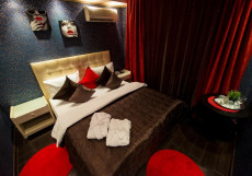 Отель для Свиданий Bomond c Джакузи Двухместный номер с 1 кроватью и собственной ванной комнатой