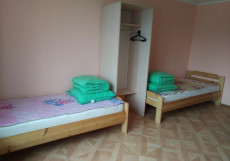 Хостел Этно-ЗАКРЫТ | Якутск | Парковка Кровать в четырехместном общем номере для женщин
