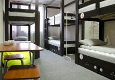 Лайк (больше не работает) Кровать в общем 6-местном номере для мужчин и женщин