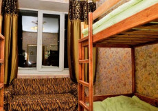 Подушка | Уфа |  Wi-Fi Спальное место на двухъярусной кровати в общем номере (мужской/женский)