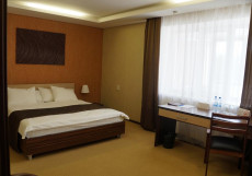 Отель НН18 Люкс с кроватью размера 