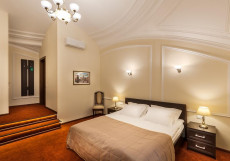 Соната на Невском 5 Улучшенный двухместный номер с 1 кроватью или 2 отдельными кроватями