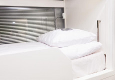 Клевер (Общежитие, комната сутки) Кровать в общем 8-местном номере для женщин