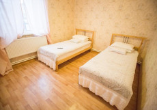Гостевой Дом Графское - Guesthouse Grafskoe (рядом ФГБУ "НМИЦ онкологии им. Петрова", МИБС) Трехместный номер комфорт
