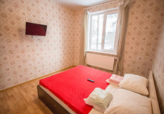 Гостевой Дом Графское - Guesthouse Grafskoe (рядом ФГБУ "НМИЦ онкологии им. Петрова", МИБС) Четырёхместный люкс с 2 комнатами двуспальная кровать