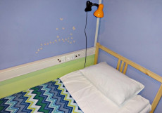 Комфорт На Полярной - Недорогие Номера Кровать в общем 4-местном номере для мужчин и женщин