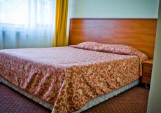 Отель "Радужный" Двухместный номер Standart двуспальная кровать