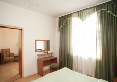 Отель Турист (возле ВВЦ) Эконом двухкомнатный с двуспальной кроватью